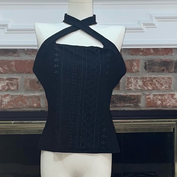 Black top with lace panels and crisscrossed front X straps / M / NWOT - Picture 3 of 11